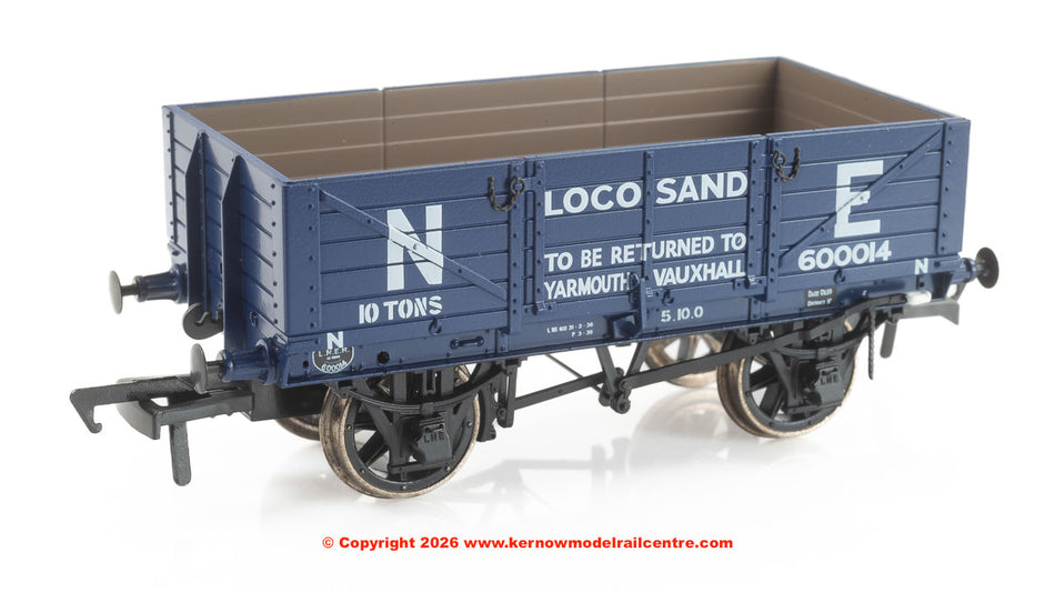 972014 Rapido GER Dia.17 5-plank - LNER Loco Sand No.600014