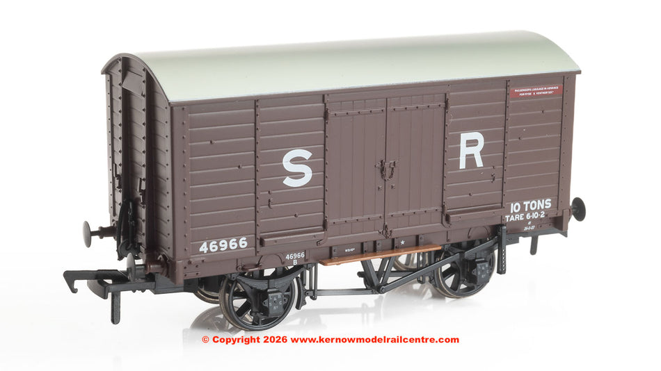 979008 Rapido LB&SCR Dia.8 Van - SR (pre-36) No.46966