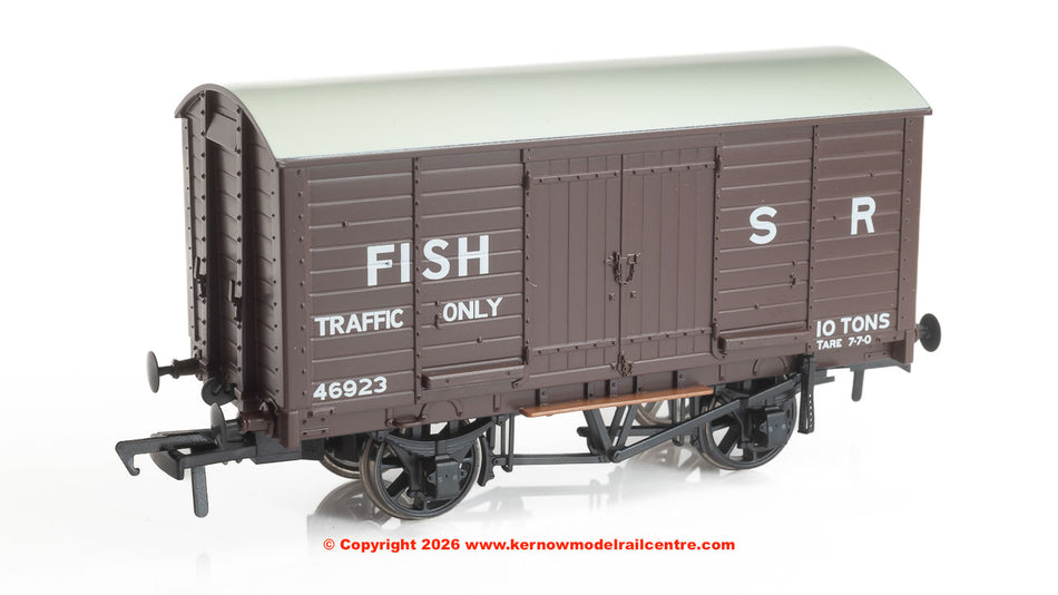 979009 Rapido LB&SCR Dia.8 Van - SR (as preserved) No.46923