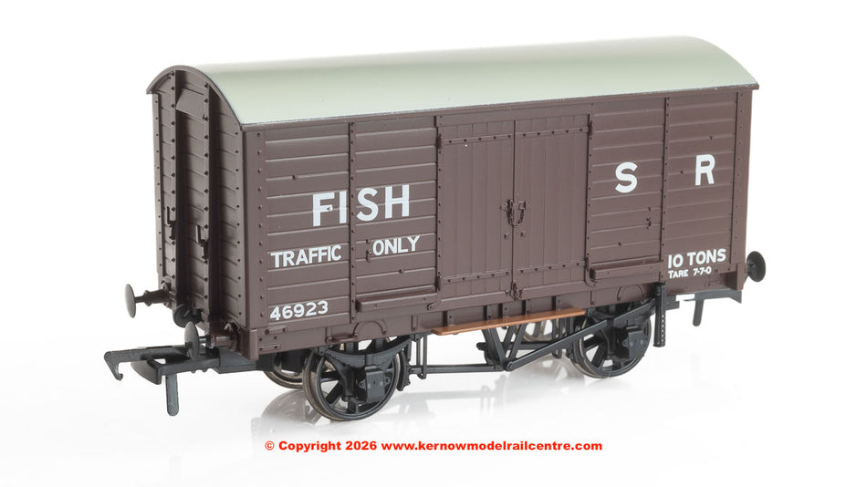 979009 Rapido LB&SCR Dia.8 Van - SR (as preserved) No.46923