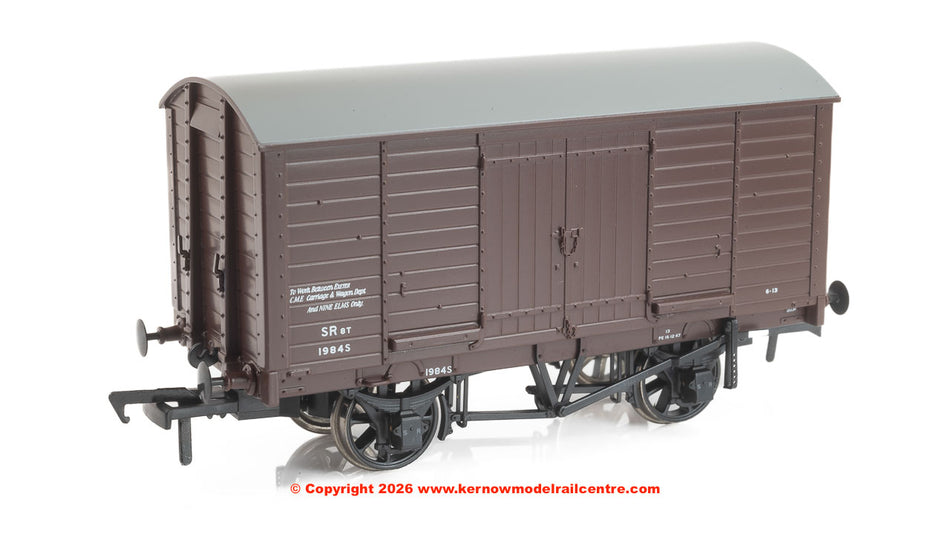 979011 Rapido LB&SCR Dia.8 Van - SR Departmental No.1984S