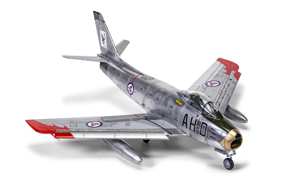 A08110 Airfix North American F-86F-40 Sabre Kit
