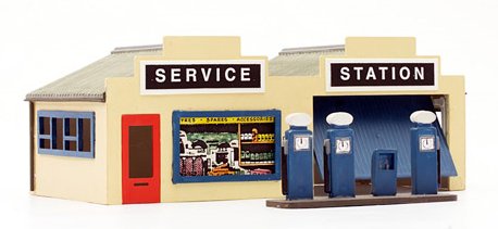 C032 Dapol Petrol Station Kit