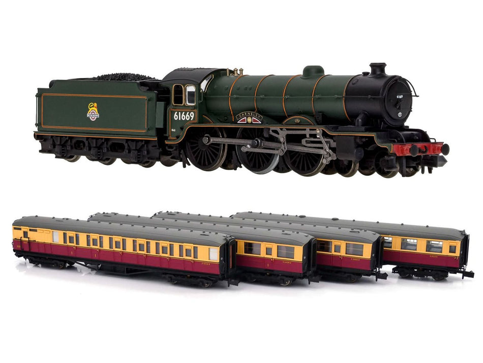 2S-020-008 Dapol B17 Easterling Set - 61669 - BR early emblem