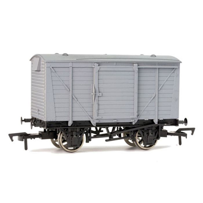 4F-011-120 Dapol Ventilated Van number 538875 in LMS