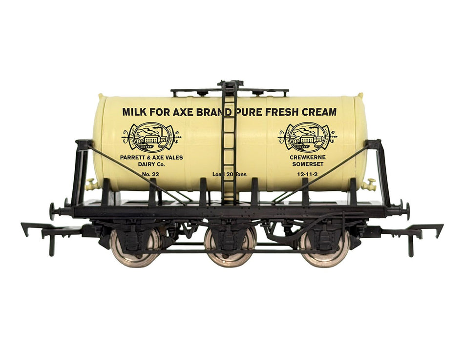 4F-031-147 Dapol 6 Wheel Milk Tanker Axe Brand Cream