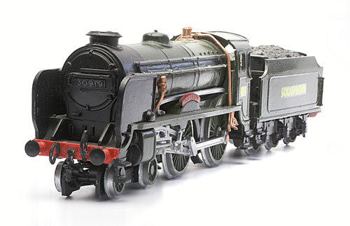 C035 Dapol Kitmaster Schools Class Harrow Static Locomotive Kit