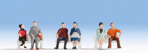 GM3910103 Gaugemaster Sitting People (6) Hobby Figure Set
