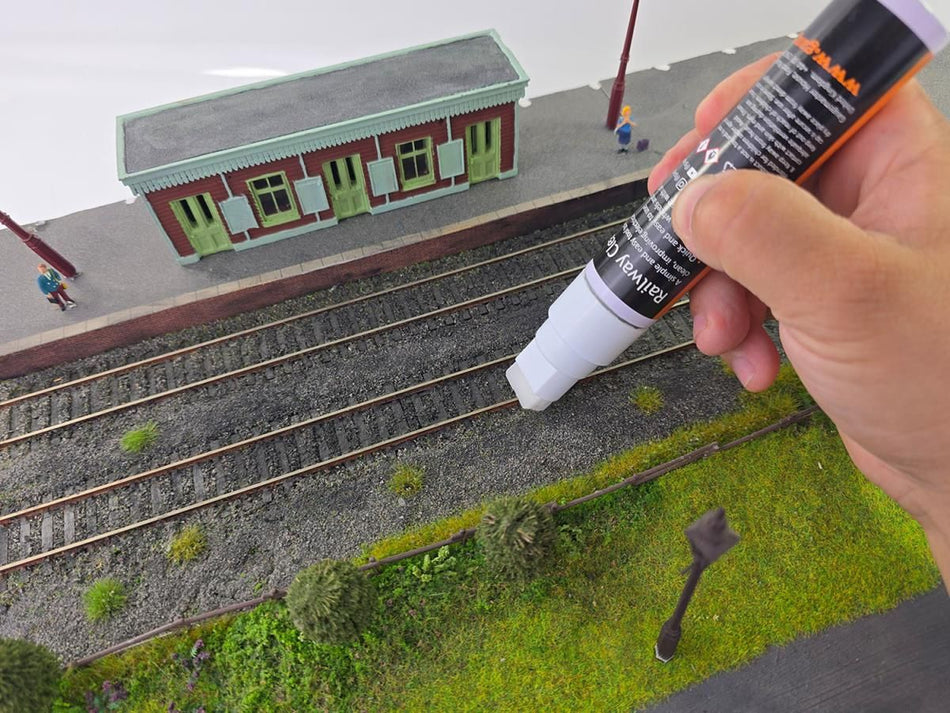 GM568 Gaugemaster Track Cleaning Pen