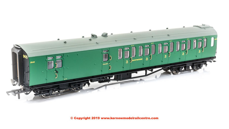 R4884 Hornby SR Bulleid 59ft Corridor Brake Third Coach 2845