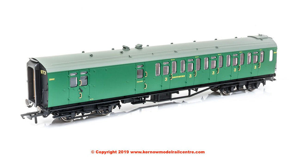 R4884C Hornby SR Bulleid 59ft Corridor Brake 3rd Coach 2862