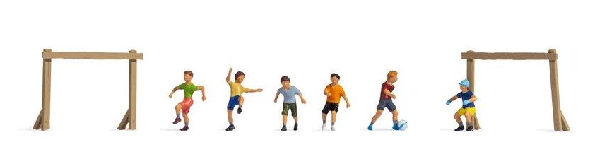15817 Noch Children Playing Football (6) Figure Set