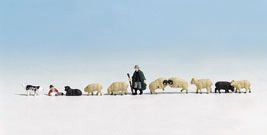 45750 Noch Shepherds (2) and Sheep (10) Figure Set