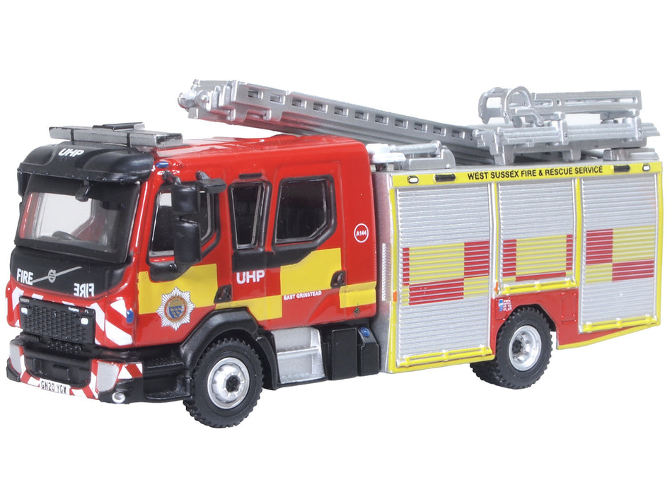 76VEO004 Oxford Diecast Volvo FL Emergency 1 Pump Ladder