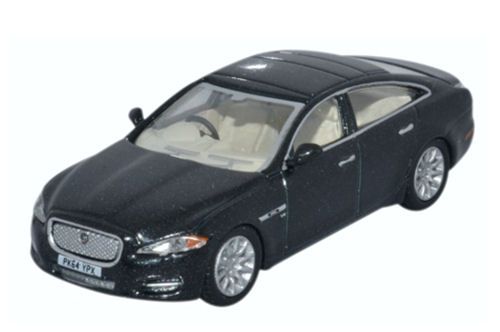 76XJ005 Oxford Diecast Jaguar XJ Ultimate Black