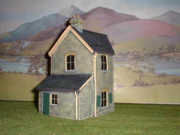 EM6110A Scenix Stationmasters House Extension