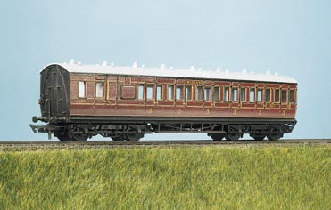 PC713 Parkside Suburban Brake 3rd Coach