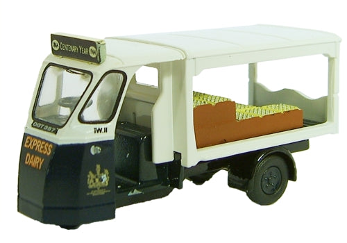 76WE001 Oxford Diecast W & E Standard Milk Float Express