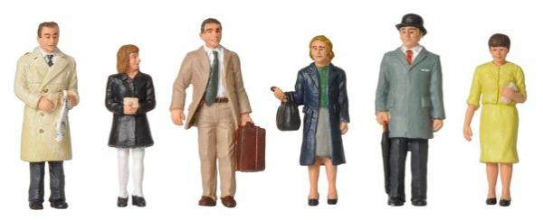 36-402 Bachmann Scenecraft 1960/70’s Standing Station Passengers