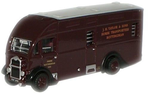 NAH003 Oxford Diecast Albion Horsebox - J H Taylor & Sons