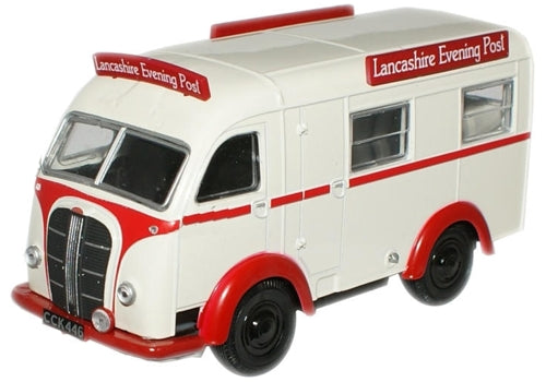 76AK001 Oxford Diecast Austin K8 Threeway Van