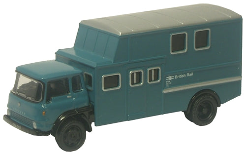 76TK009 Oxford Diecast Bedford TK Crew Bus British Rail Scottish