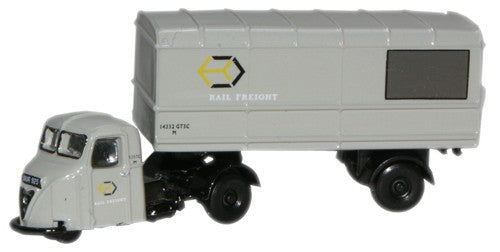 NRAB003 Oxford Diecast Scammell Scarab Van Trailer Railfreight
