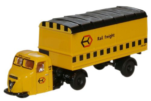 NRAB009 Oxford Diecast Scammell Scarab Van Trailer Railfreight