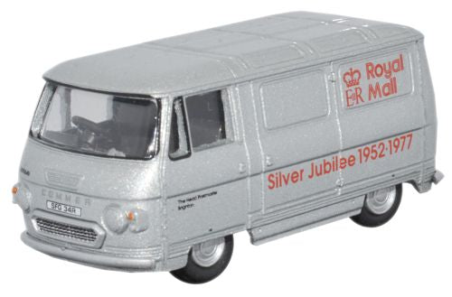 76PB003 Oxford Diecast Commer PB Van Royal Mail Silver Jubilee