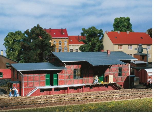 11383 Auhagen HO Freight shed