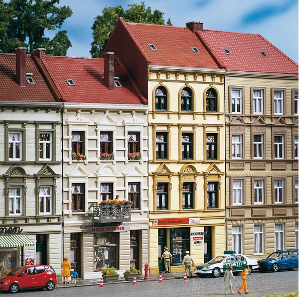 11393 Auhagen HO 3 and 4 story buildings Schmidtschtrasse #17/19