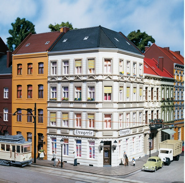 11398 Auhagen HO Corner house Schmidtstrasse #25