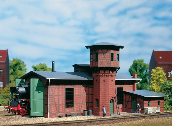 11400 Auhagen HO Locomotive shed with attached water tower