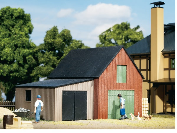 11408 Auhagen HO Small warehouse with garage