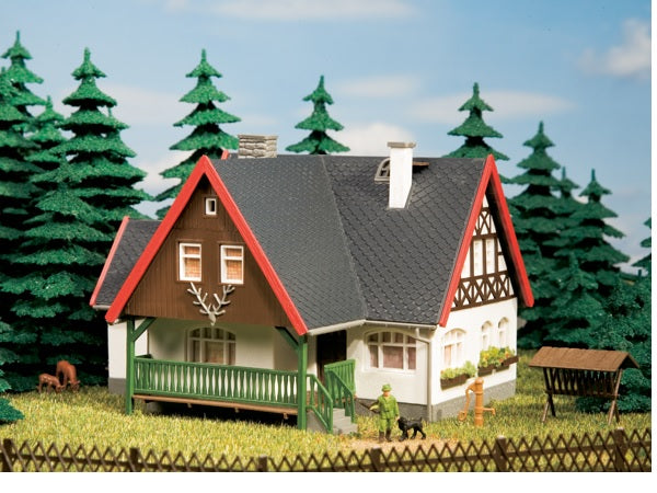 12225 Auhagen 1:100 Foresters house