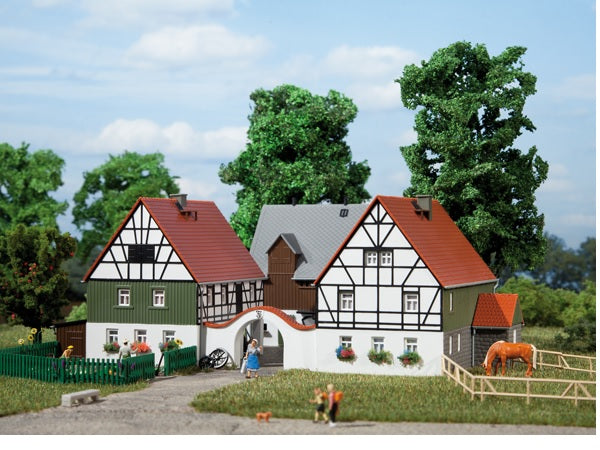 12257 Auhagen 1:100 Farm