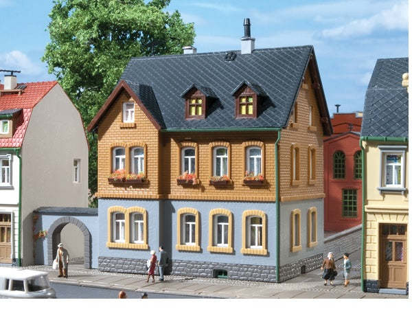 12258 Auhagen 1:100 Factory residence
