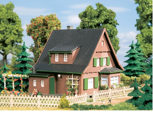 12259 Auhagen 1:100 Wooden house Erika