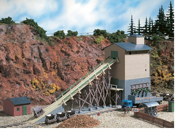 12266 Auhagen 1:100 Old-time gravel pit
