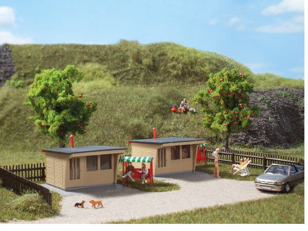 12339 Auhagen 1:100 2 Weekend cabins