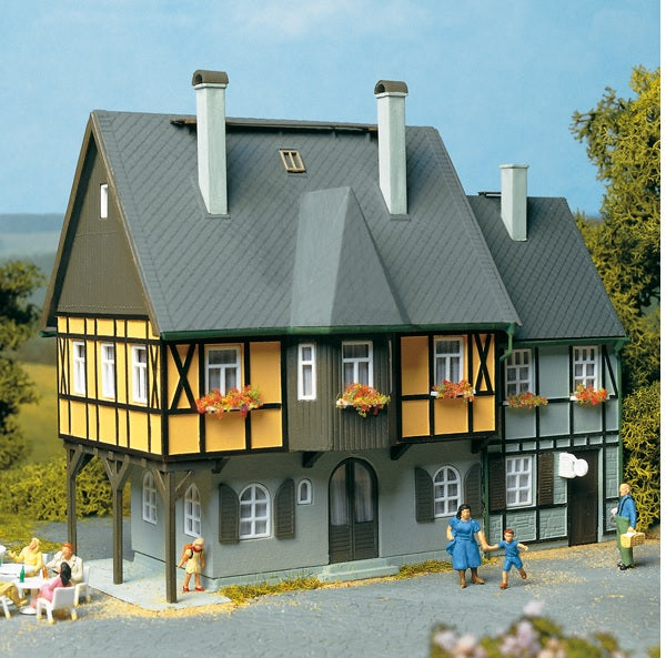 12343 Auhagen 1:100 Bahnhofstrasse # 1/3 (Station street # 1/3)