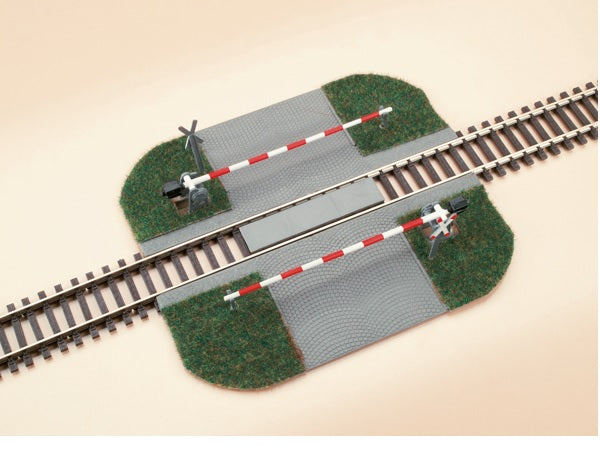 41582 Auhagen HO Level crossing with barriers