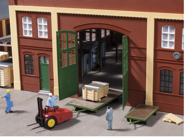41635 Auhagen HO In house transport set. Forklift and trailers