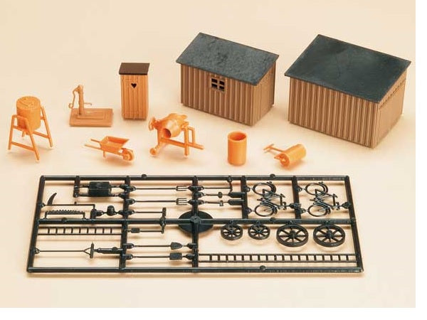 42571 Auhagen HO Out-house shed tools