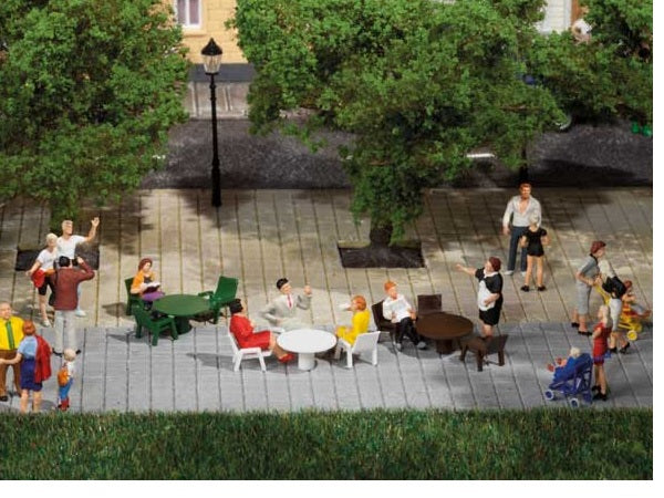 42647 Auhagen HO Garden chairs & tables