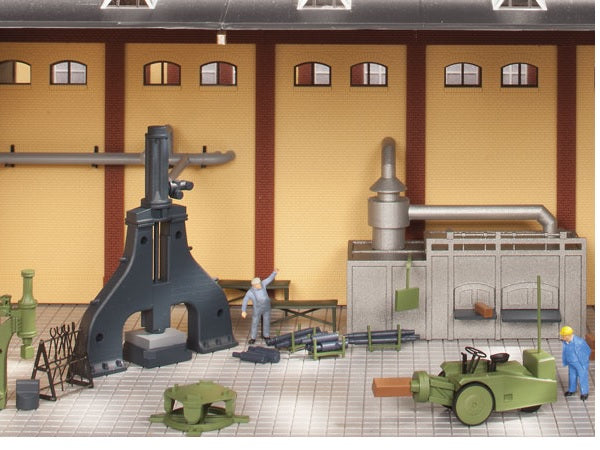 80109 Auhagen HO Steam hammer and accessories