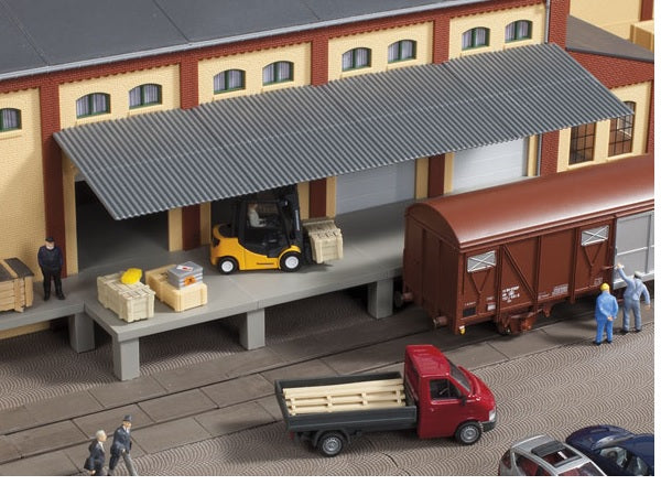 80254 Auhagen HO Covered loading dock