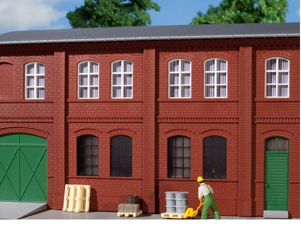80508 Auhagen HO Brick walls with window openings red (8pc)