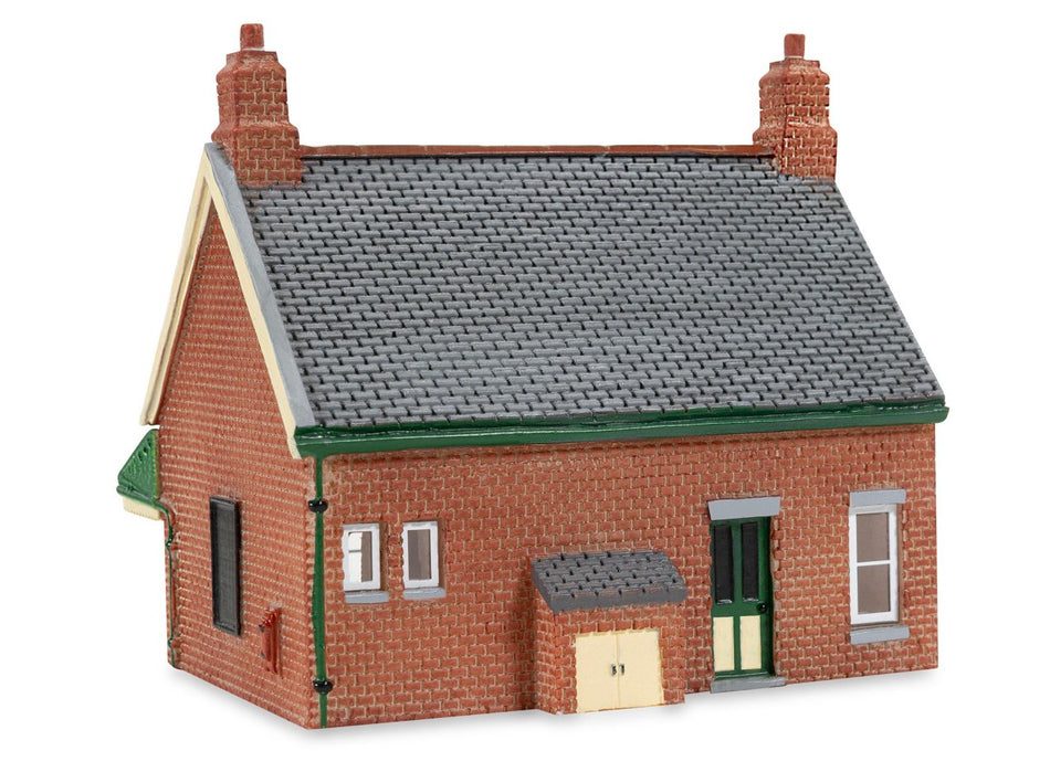 TT9022 Hornby Station Waiting Room - Red Brick Collection