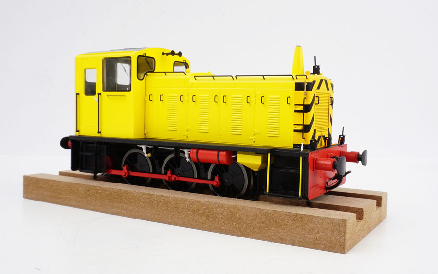 2058 Heljan Class 03 0-6-0 Diesel Locomotive Un-Numbered in Industrial Yellow with Conical Exhaust